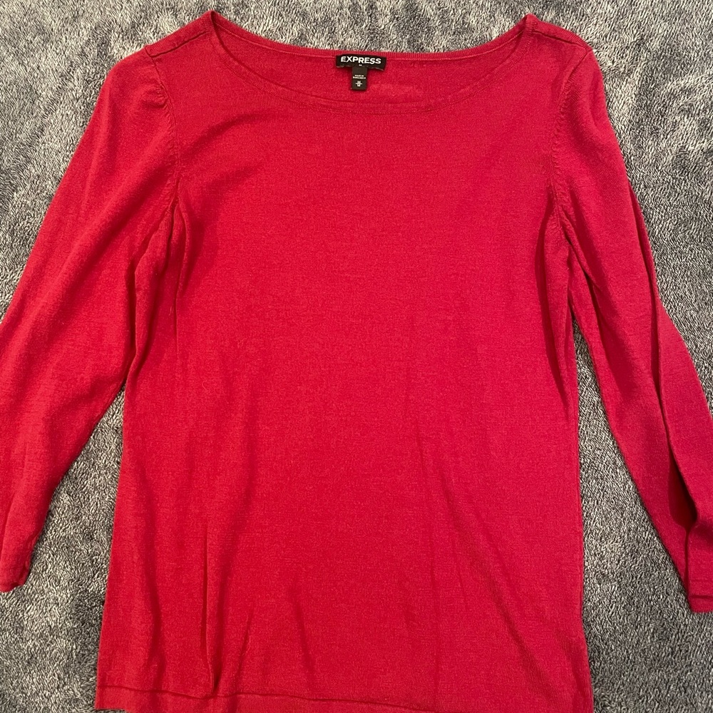Women’s lightweight sweater